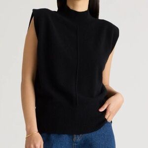 Quince Mongolian Cashmere 90s Black Sleeveless sweater Sz M